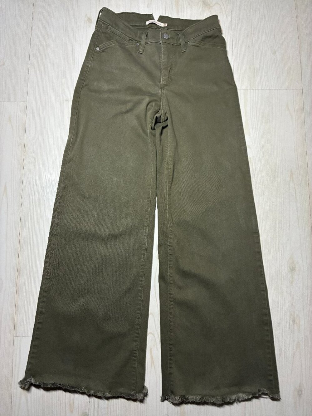 Levi's 318 Shaping Wide Leg Stretch Jeans Ivy Green W28 L32 Raw Hem